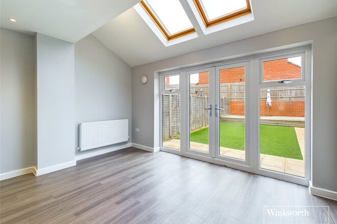 Parker Close, Reading, RG2