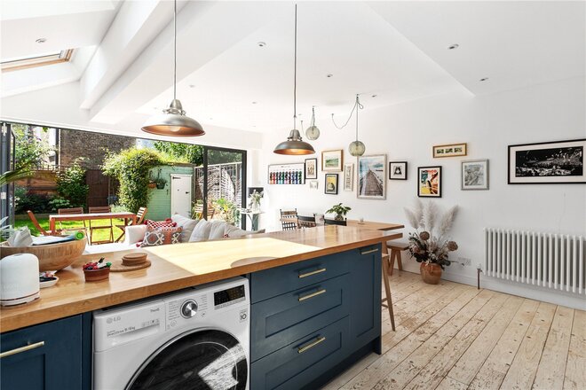 Morrish Road, London, SW2