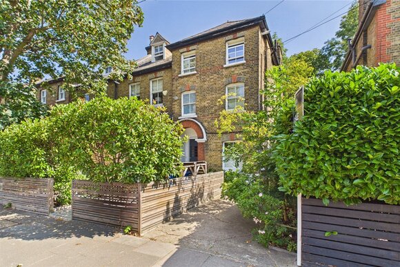 Croxted Road, London, SE21