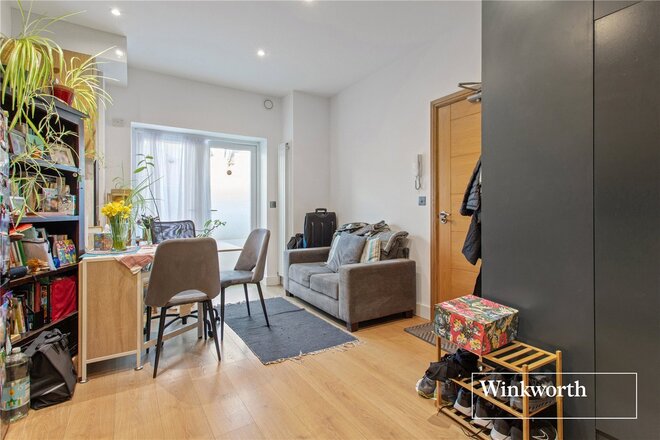 Churchfield Avenue, London, N12