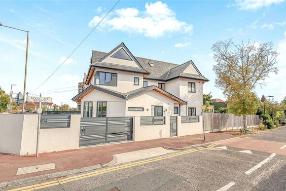 Mount Avenue, Essex, SS0