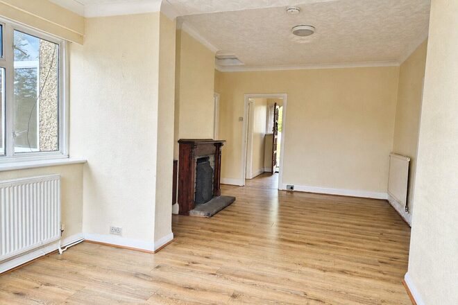 Mays Lane, Barnet, EN5
