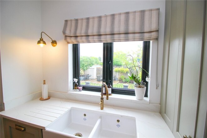 Kent View Avenue, Essex, SS9