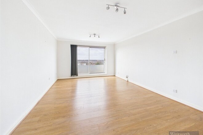 Eaton Drive, Kingston upon Thames, KT2