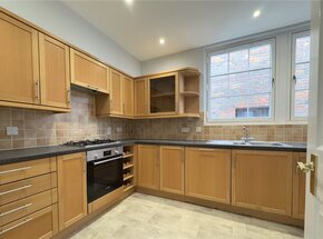 Warwick Road, Beaconsfield, HP9