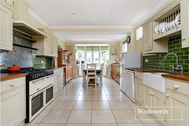 Ravenscroft Park, High Barnet, EN5