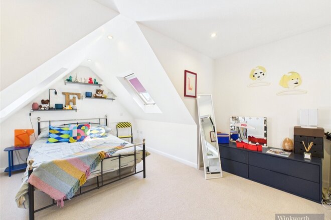 Tolworth Park Road, Surbiton, KT6