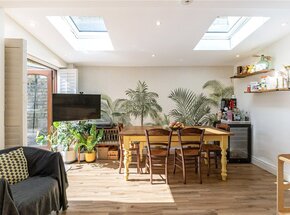 Wandsworth Road, London, SW8