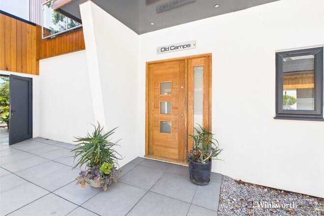 Newbury Road, Thatcham, RG19