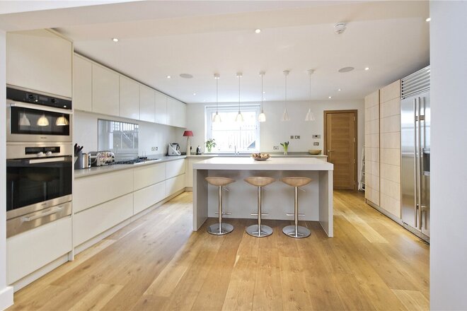 Elgin Crescent, London, W11