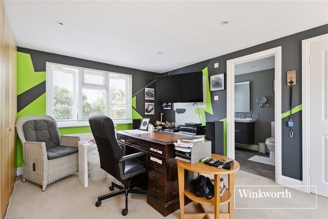 Claremont Park, Finchley, N3