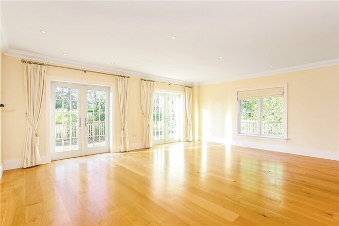 Callow Hill, Surrey, GU25