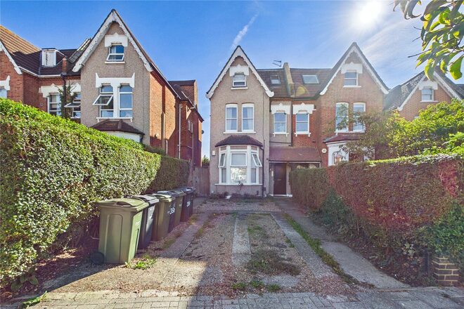 Baldry Gardens, London, SW16