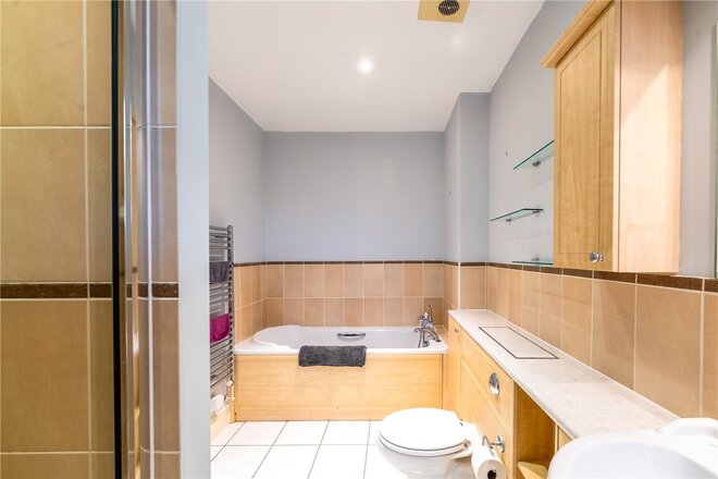 Ascent House, Weybridge, KT13