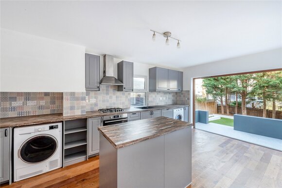 Hainthorpe Road, London, SE27