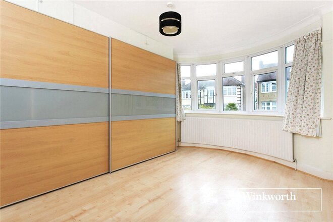 Brent Way, West Finchley, N3