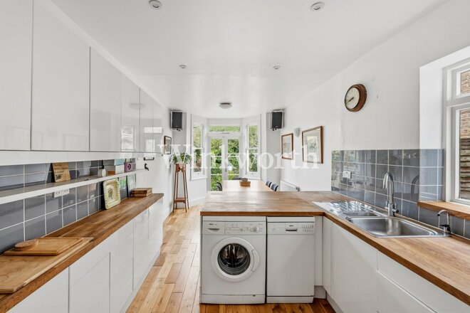 Effingham Road, London, N8