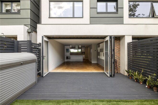 Pakefield Mews, London, SW2
