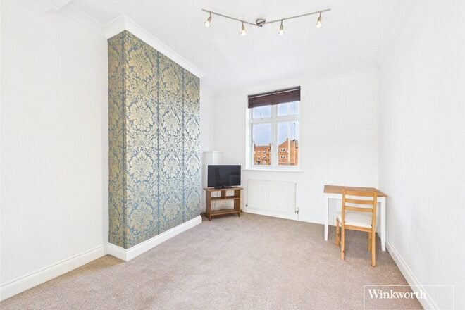 Watford Way, London, NW7