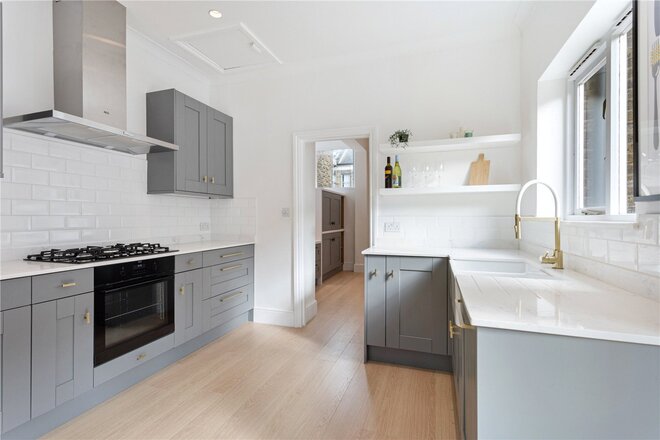 Santos Road, Putney, SW18