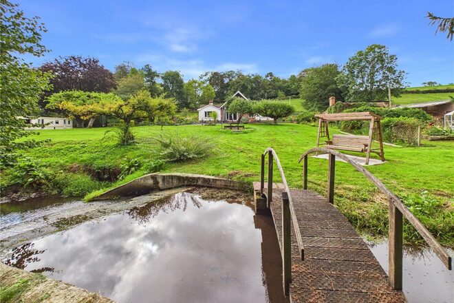 Lower Washfield, Devon, EX16