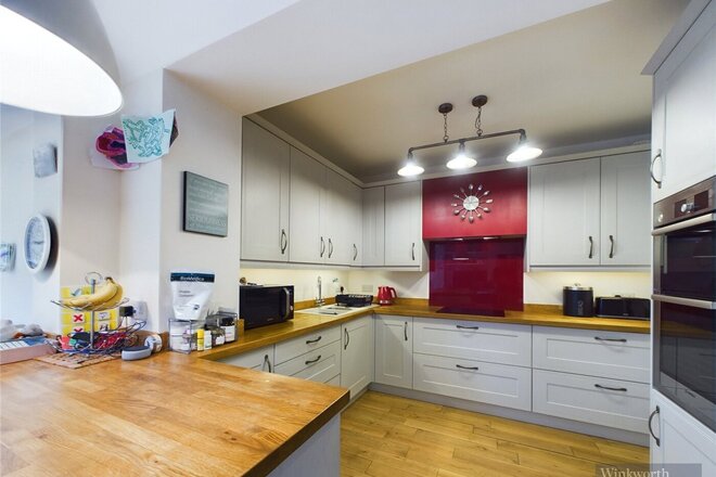 Beresford Avenue, Surbiton, KT5