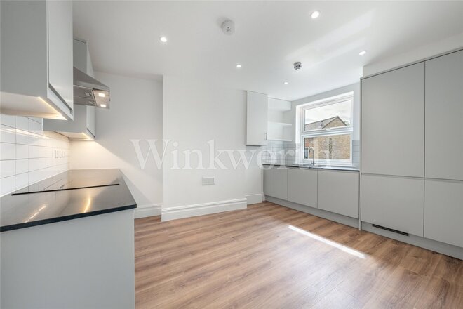 Golders Green Road, London, NW11