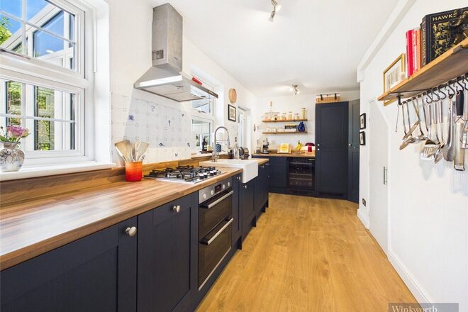 Ferguson Avenue, Surbiton, KT5