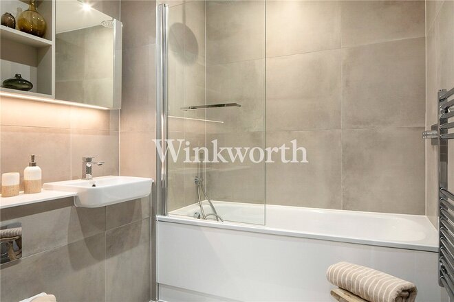 Frankum Mews, London, N22