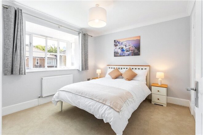 Cottesloe Mews, London, SE1