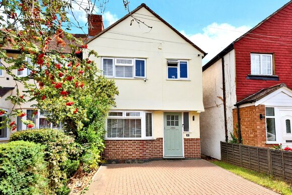 Buckland Way, Surrey, KT4