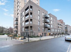 Aston Street, London, E14