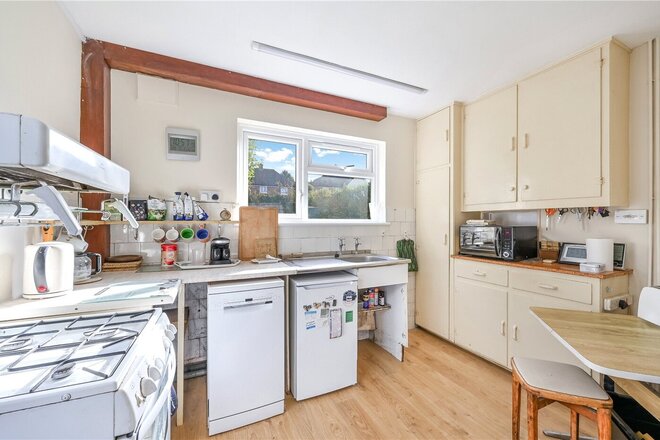 Ruden Way, Surrey, KT17