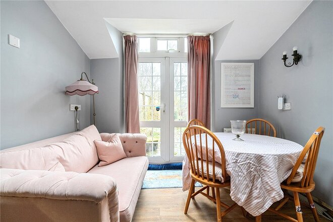 Wilcot, Wiltshire, SN9