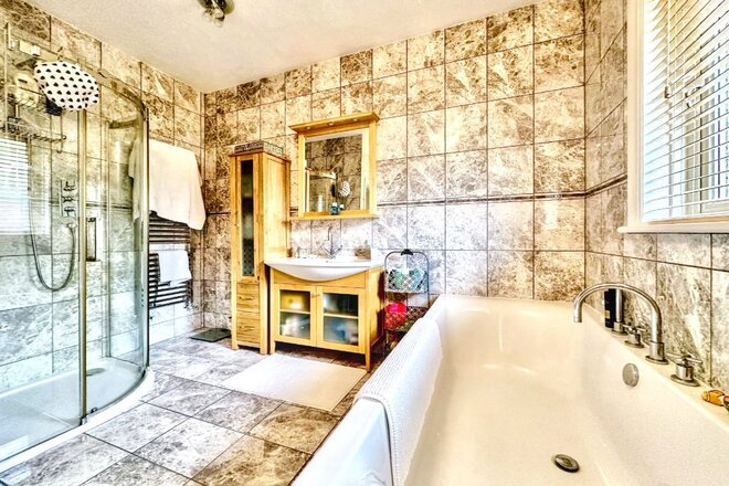 Chester Road, Dorset, BH13