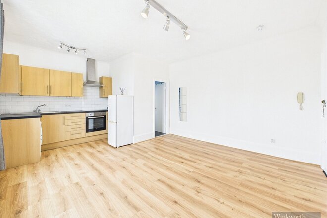 Ewell Road, Surbiton, KT6