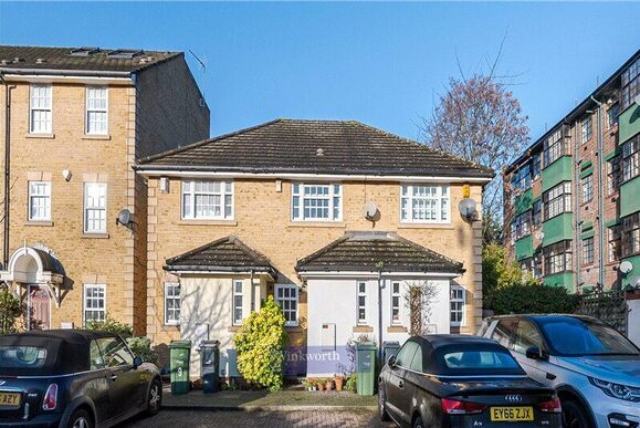 Bedser Close, London, SE11