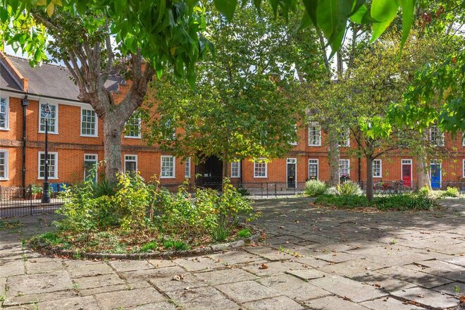 Denny Crescent, London, SE11