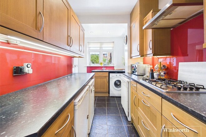 St. Georges Avenue, London, NW9