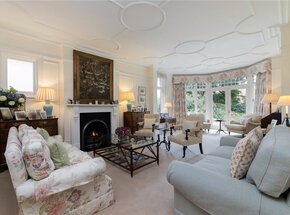 Howards Lane, London, SW15