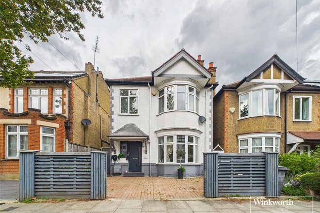 Egerton Gardens, London, NW4