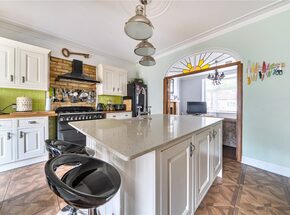 Recreation Avenue, Essex, SS9