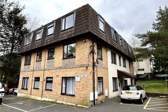 Cambridge Road, Dorset, BH2