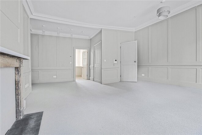 Great Ormond Street, London, WC1N