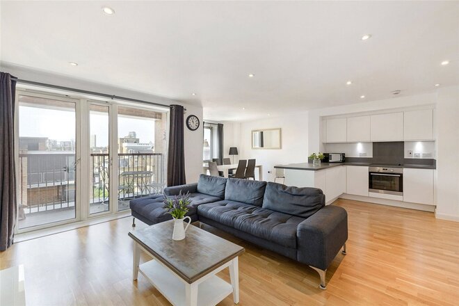 Battersea Park Road, UK, SW11