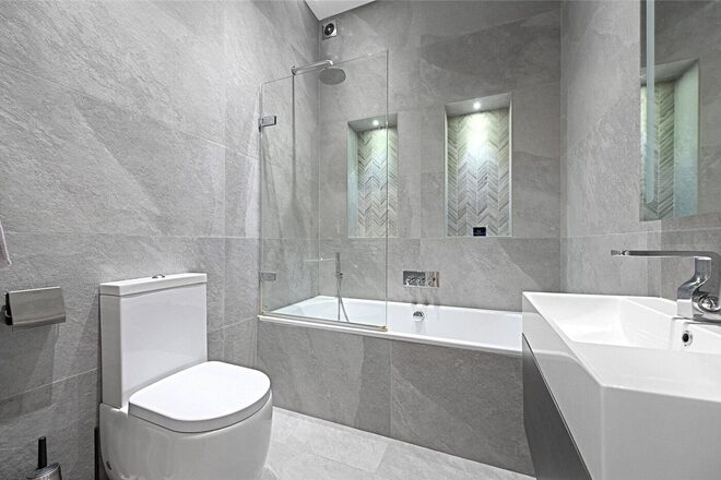 Bolingbroke Road, Brook Green, W14