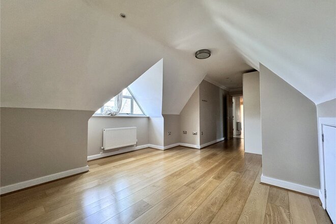 Alumhurst Road, Dorset, BH4