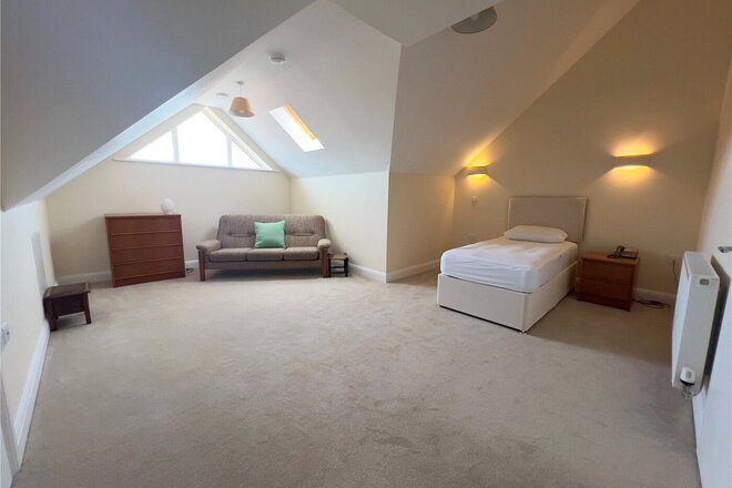 Duttons Road, Hampshire, SO51