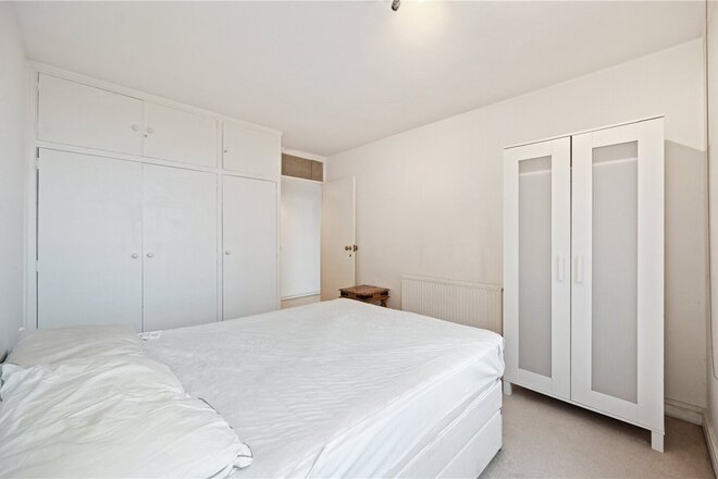 Stirling Court, Marshall Street, London, W1F