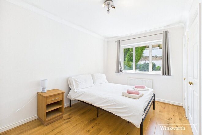 Glenrhondda, Reading, RG4
